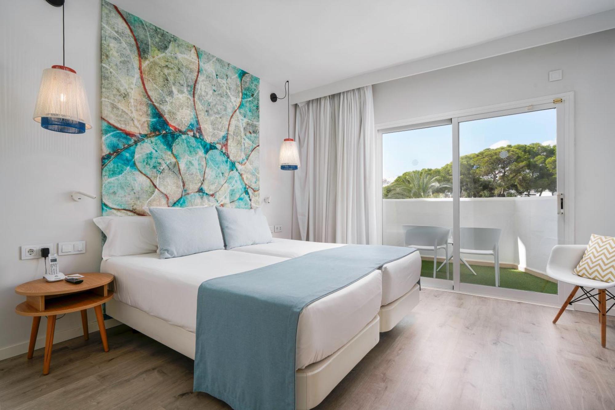 Doppelzimmer mit Poolblick