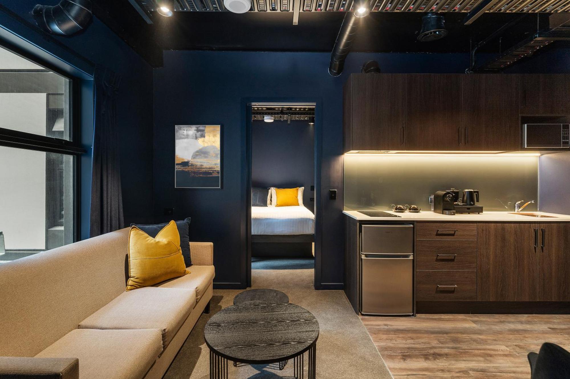 One Bedroom Metro