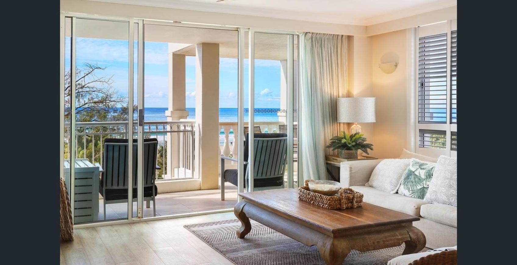 Three-Bedroom Executive Apartment Ocean Views