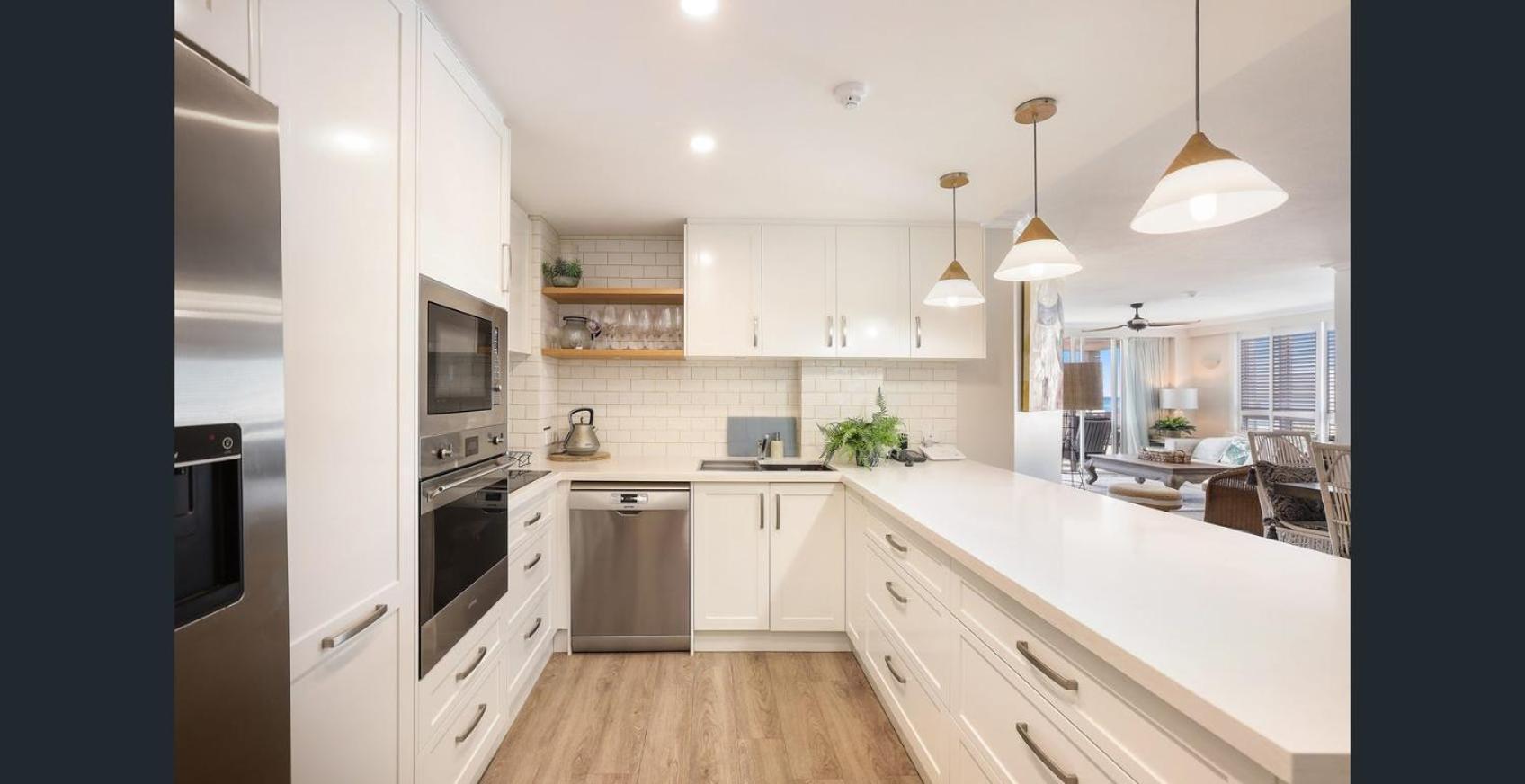 Three-Bedroom Executive Apartment Ocean Views