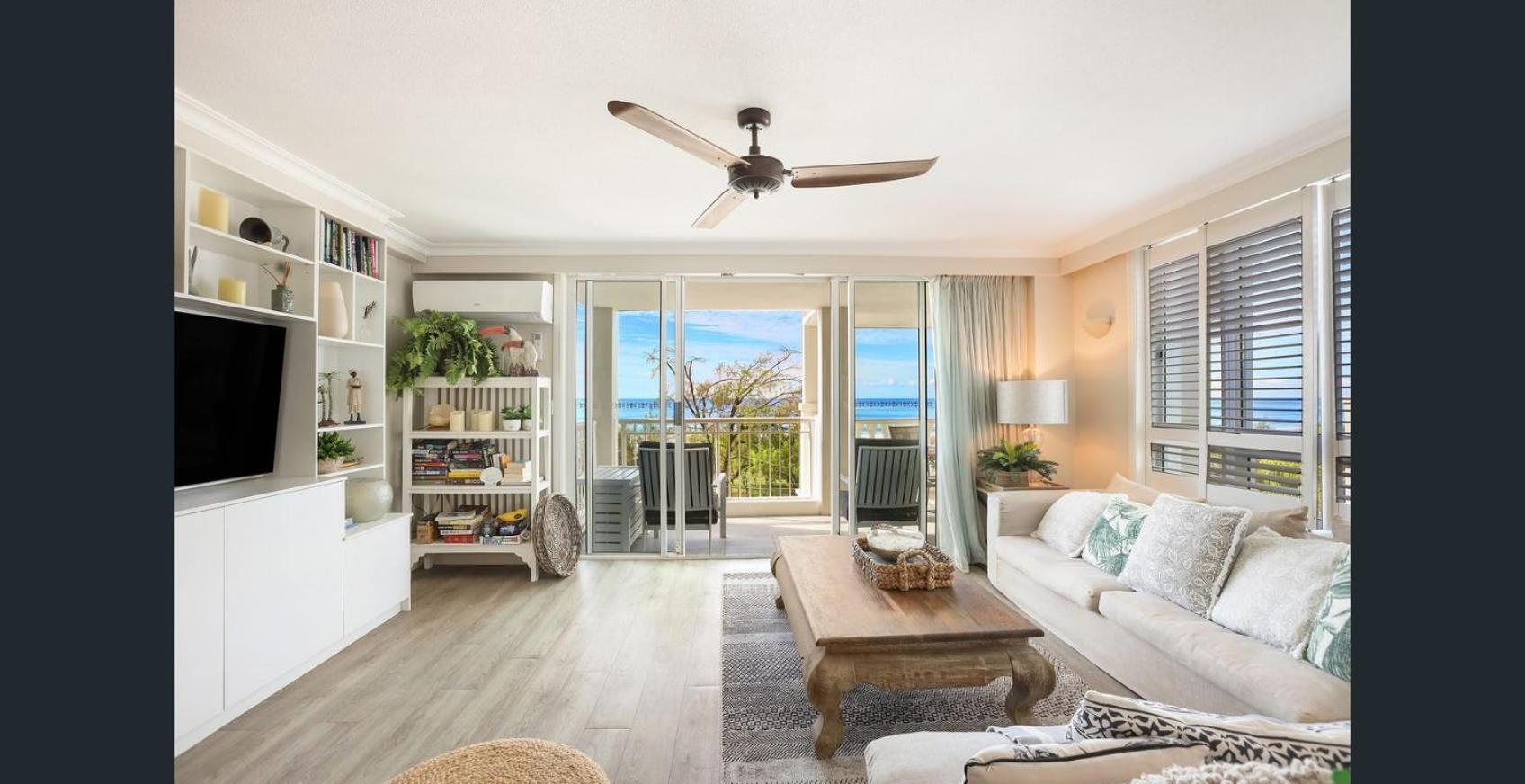 Three-Bedroom Executive Apartment Ocean Views