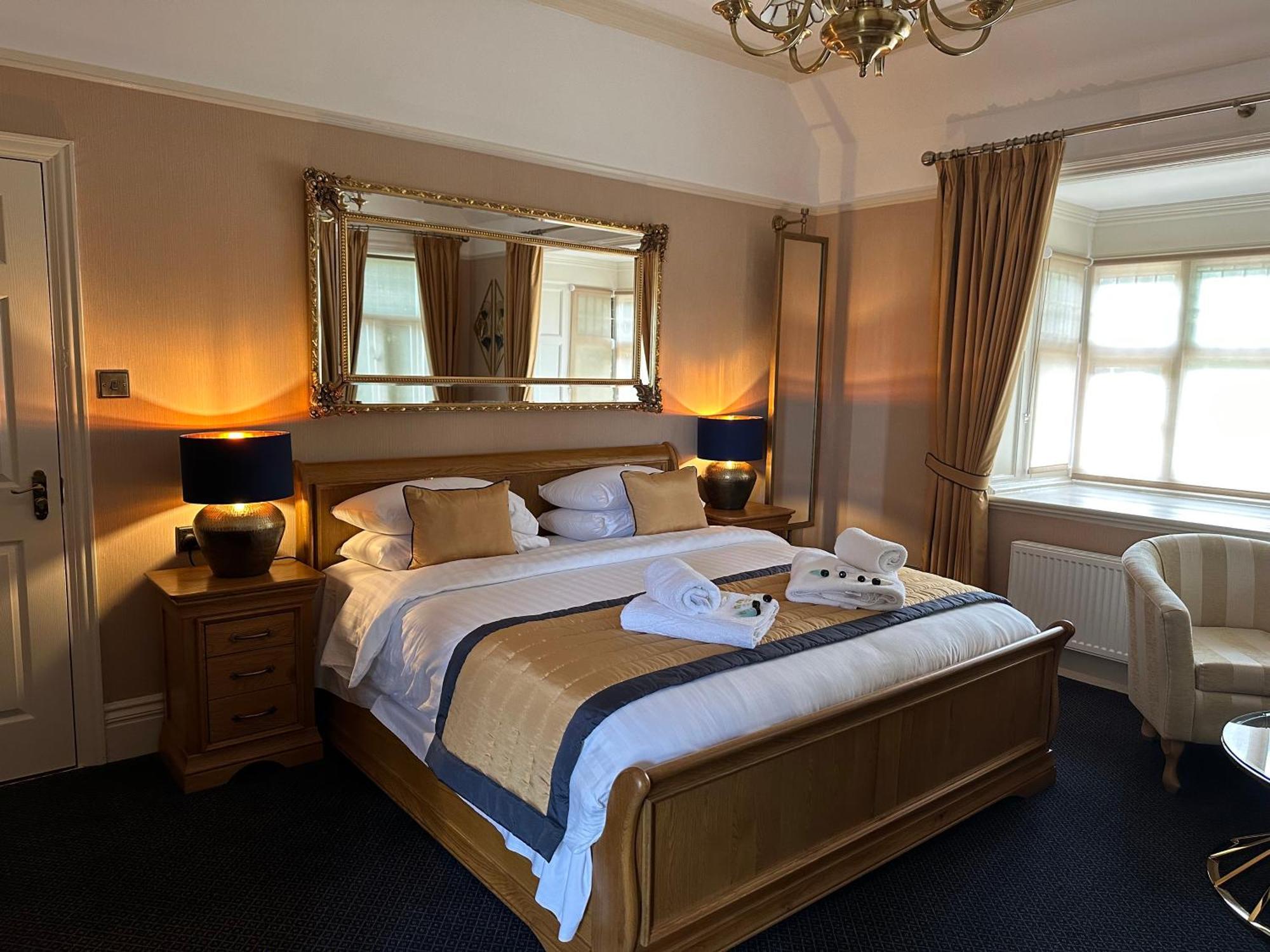 Deluxe Double Room with Bath