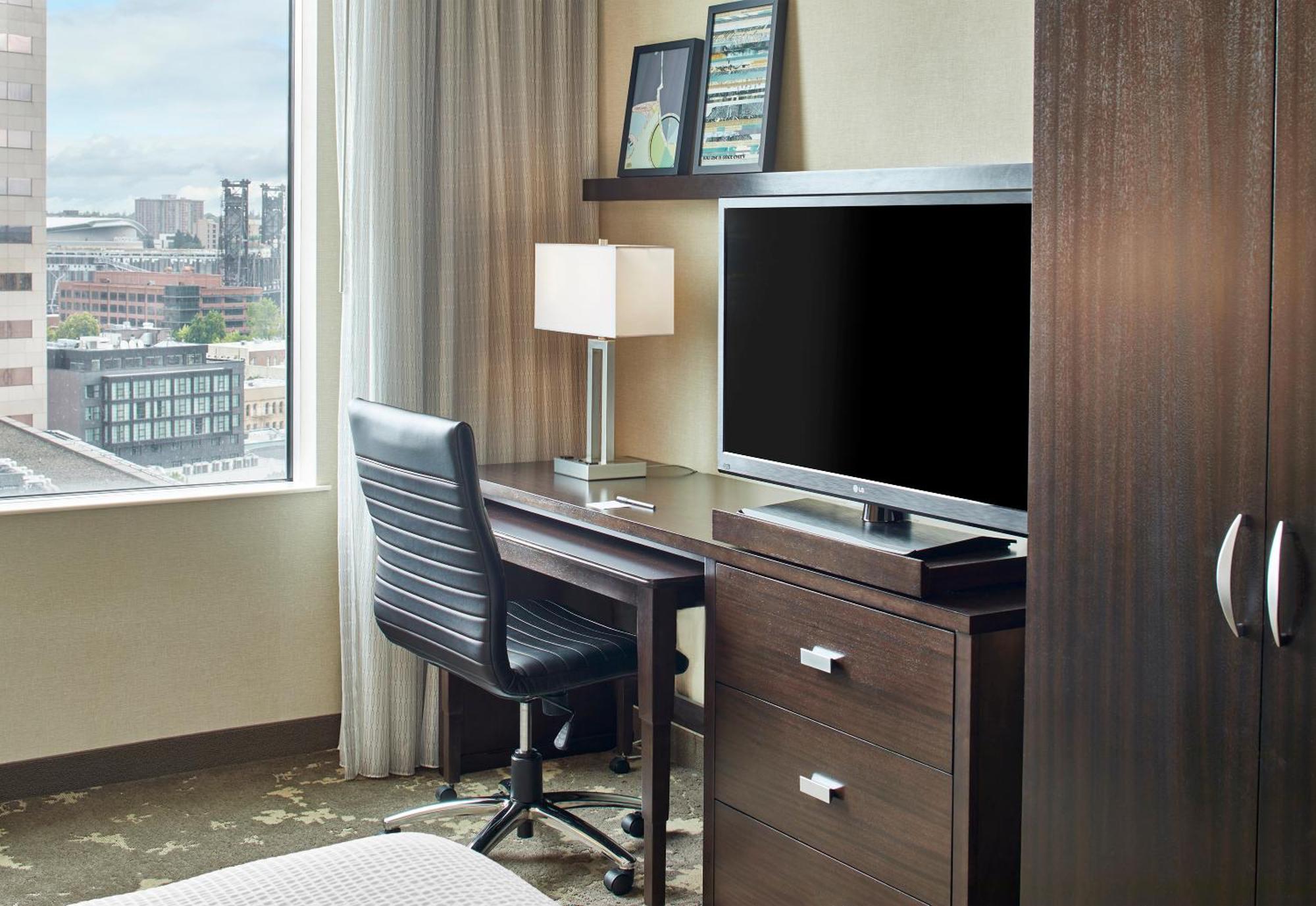 Corner King Room,1546250110:JPEG