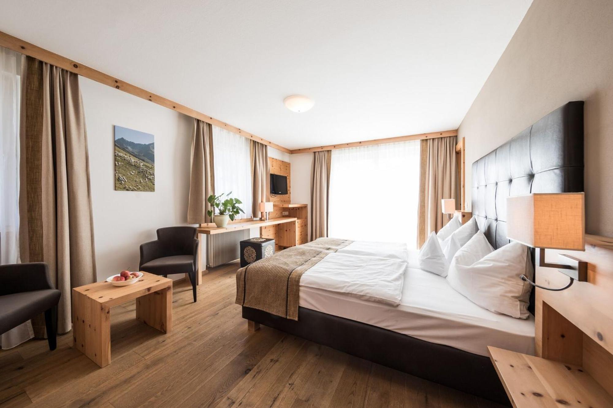 Doppelzimmer mit Gartenblick
