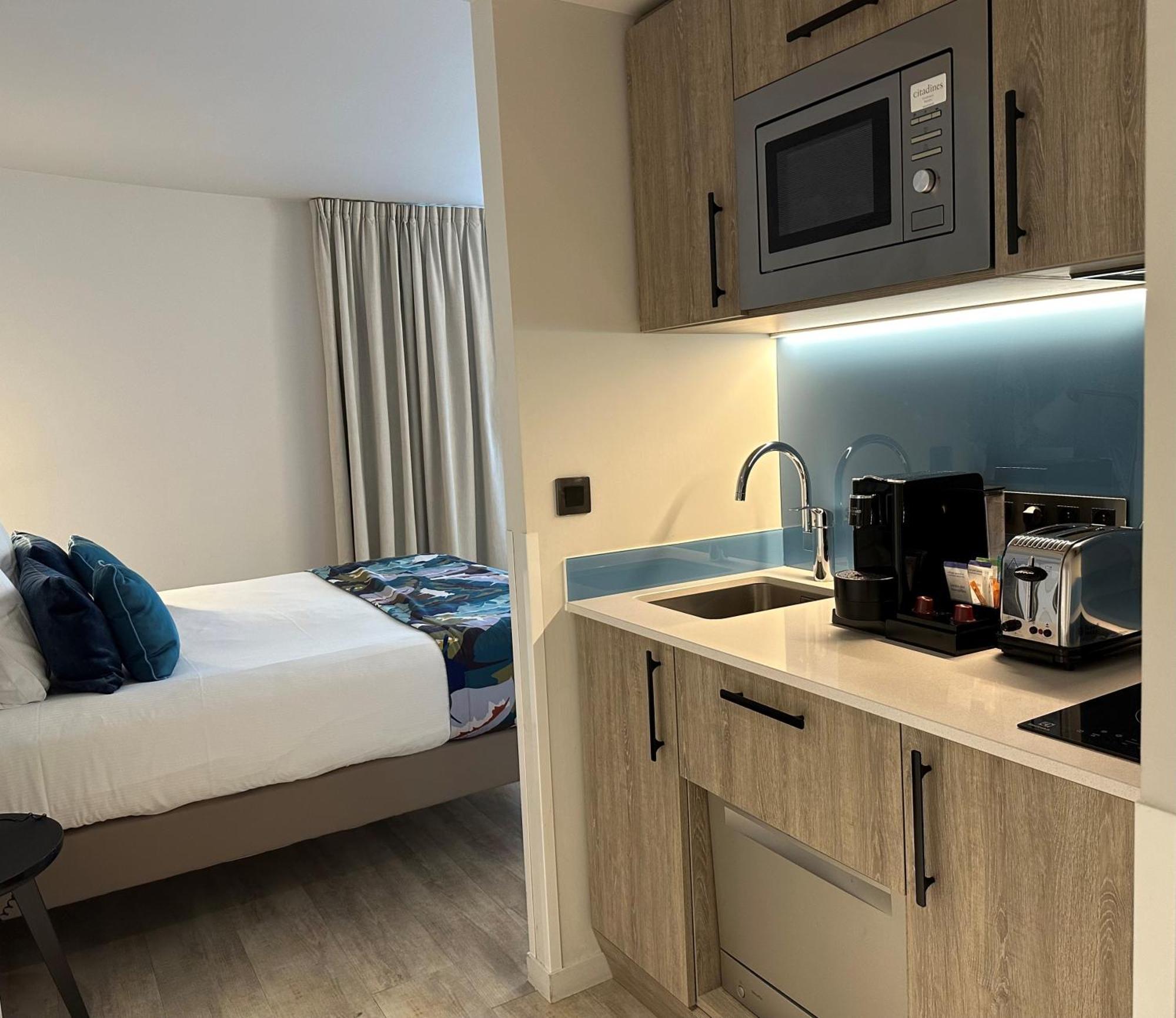 Estudio Deluxe con bañera