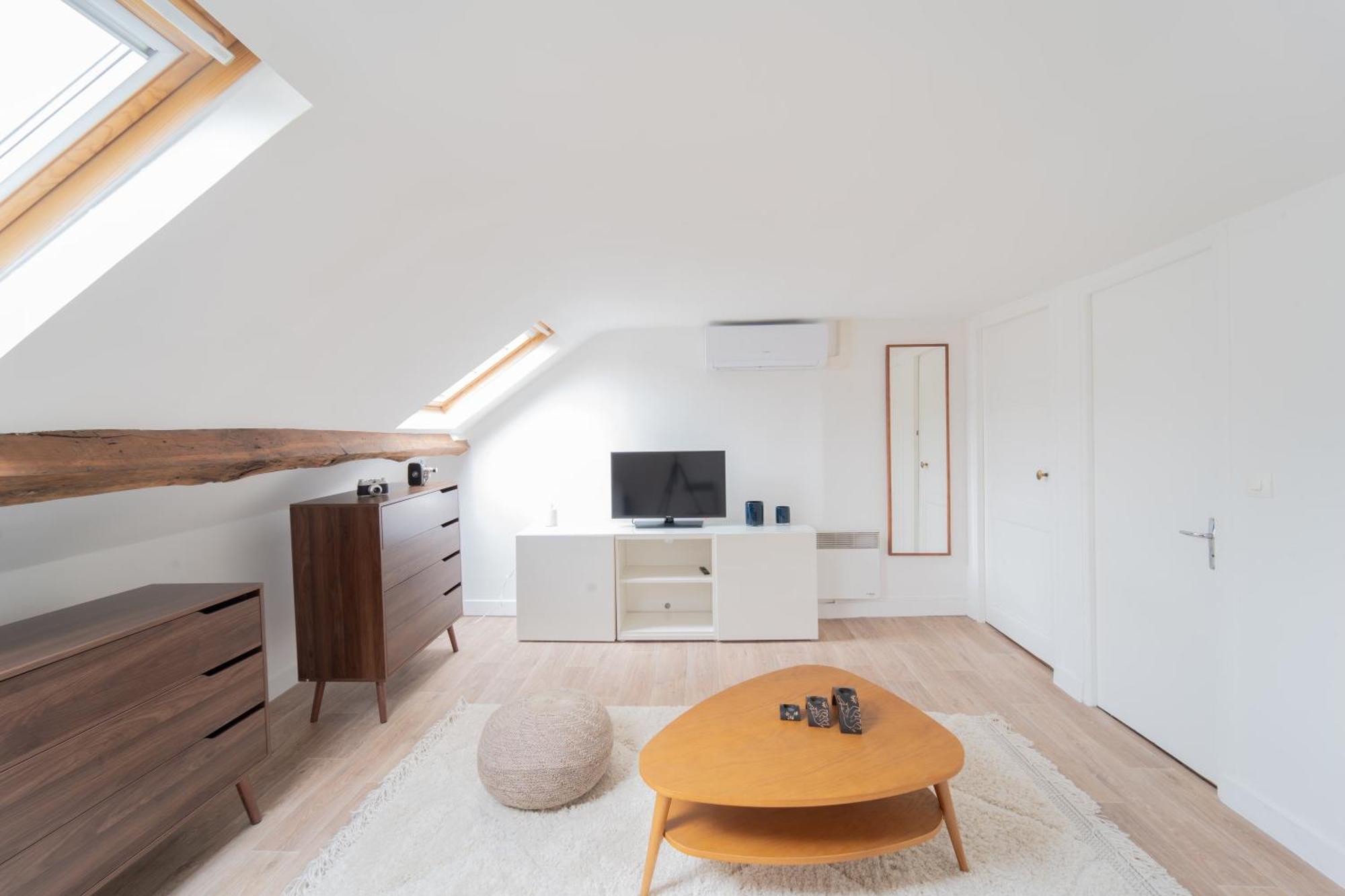 Standard Apartment,1589064532:JPEG