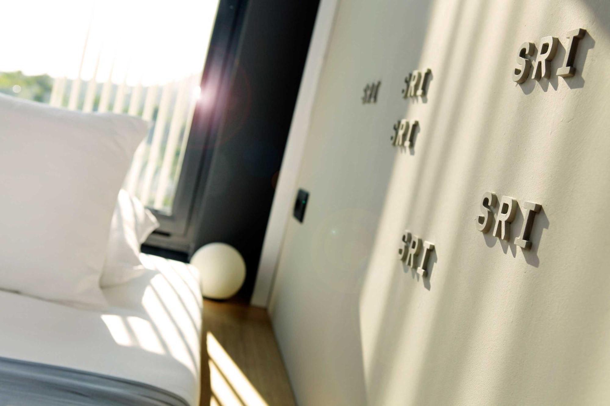 Superior Double Room with Bath and Balcony