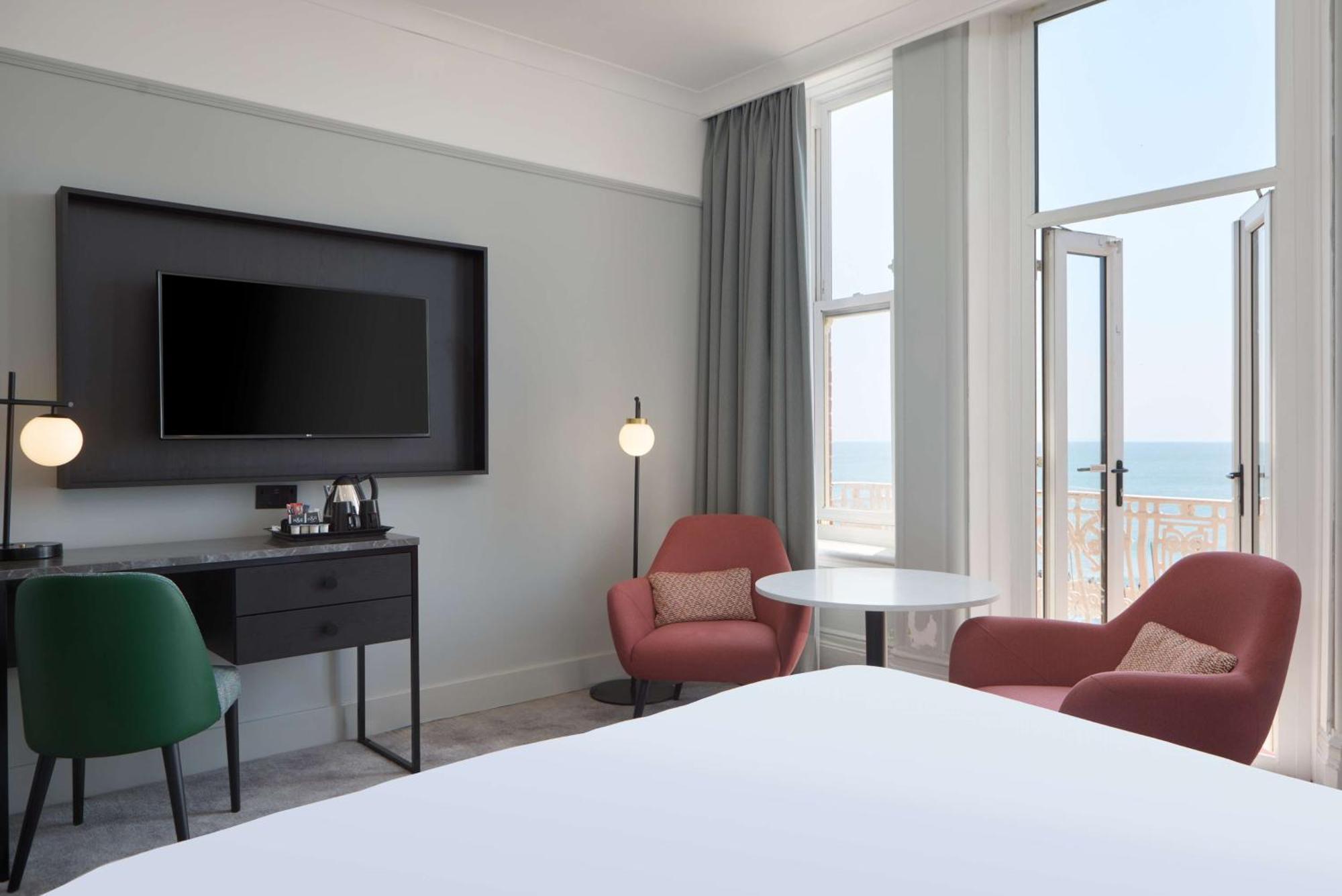Chambre Lit Queen-Size Supérieure avec Balcon - Vue sur Mer