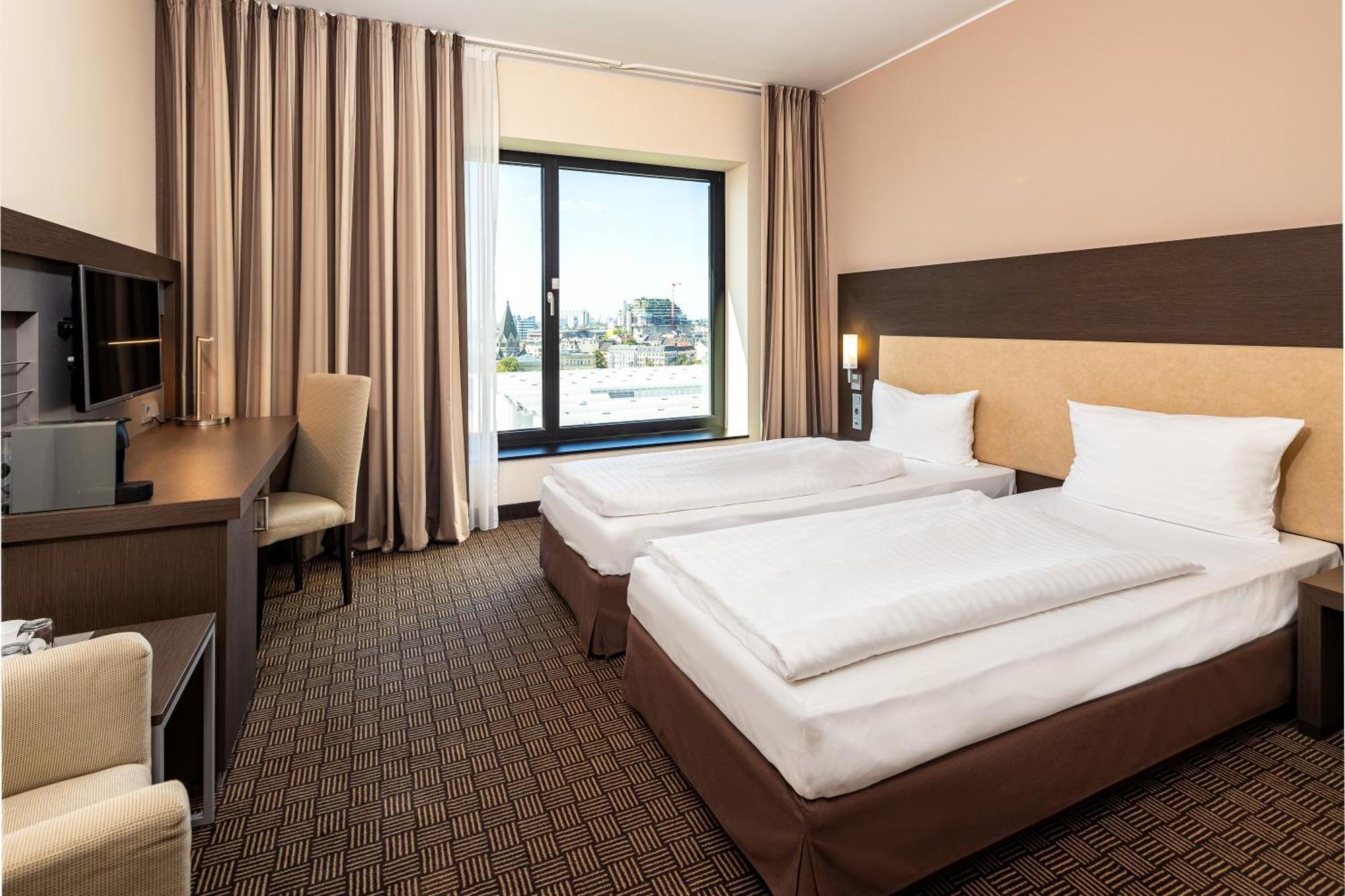Business Plus Doppel- und Zweibettzimmer