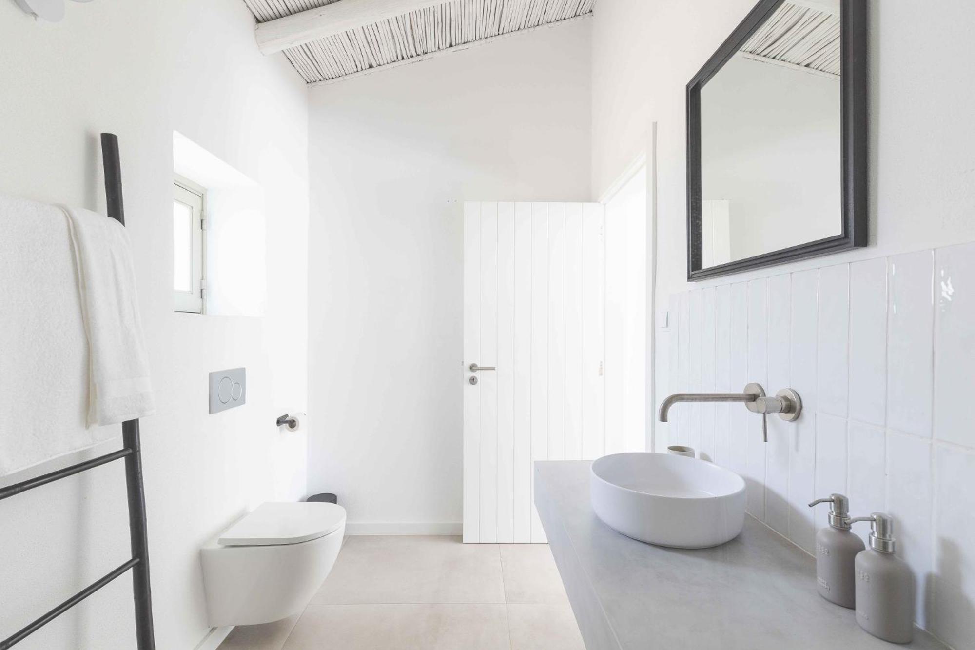 Double or Twin Room Private Bathroom