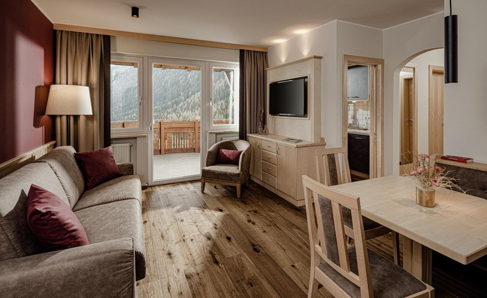 Family Suite Kitchenette