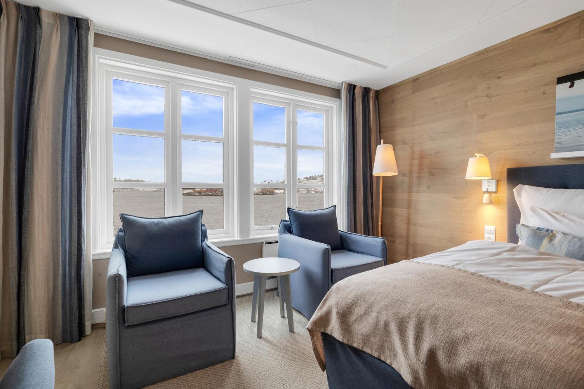 Superior Double or Twin Room with Sea View