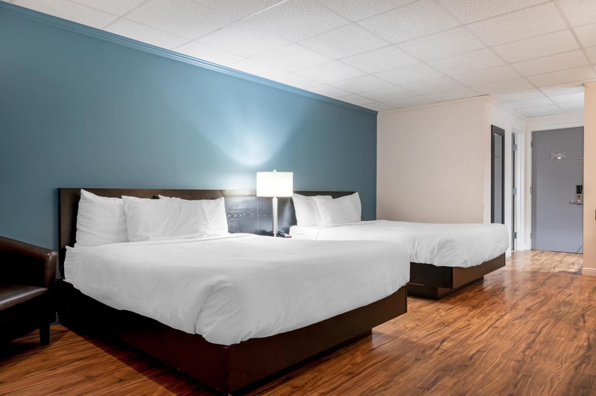 Queen Room with Two Queen Beds - Non-Smoking