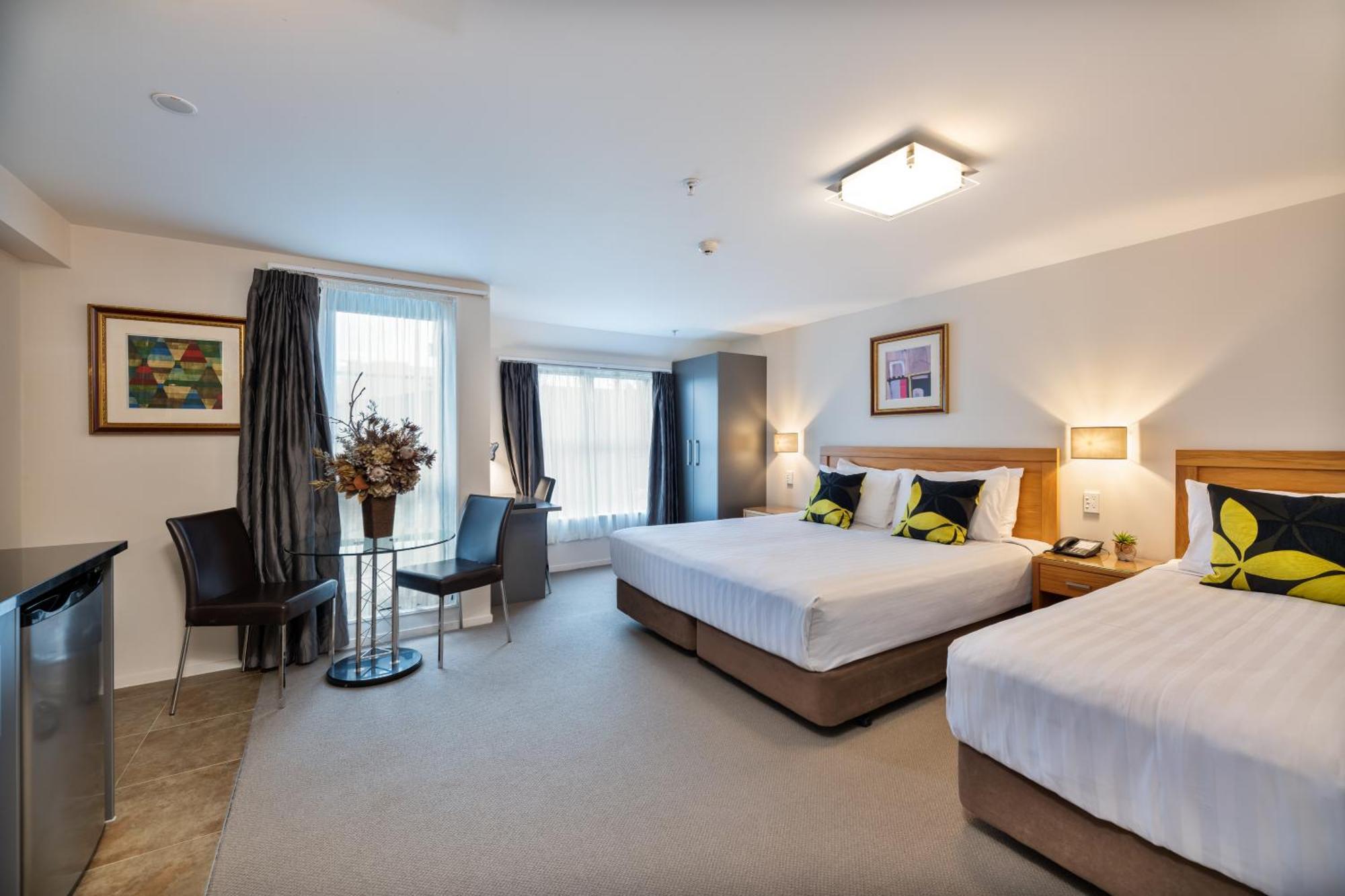 Executive Suite Kitchen
