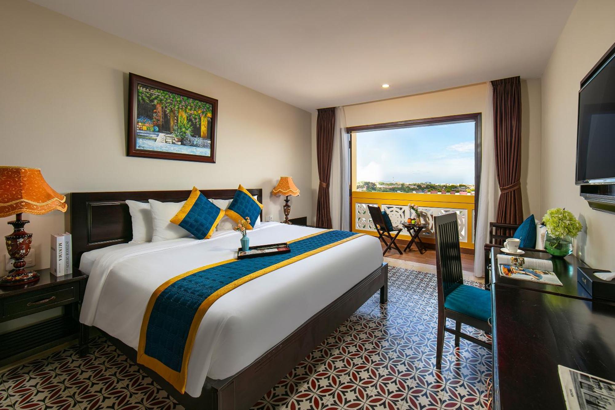 Suite Double/Twin With Panorama View & Balcony