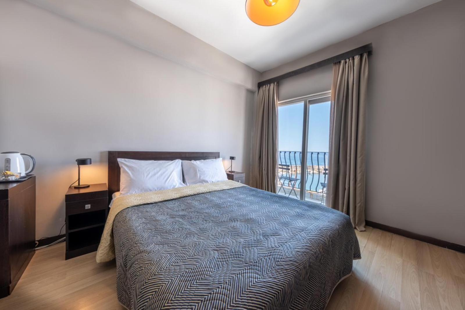 Deluxe Double Room with Balcony and Sea View