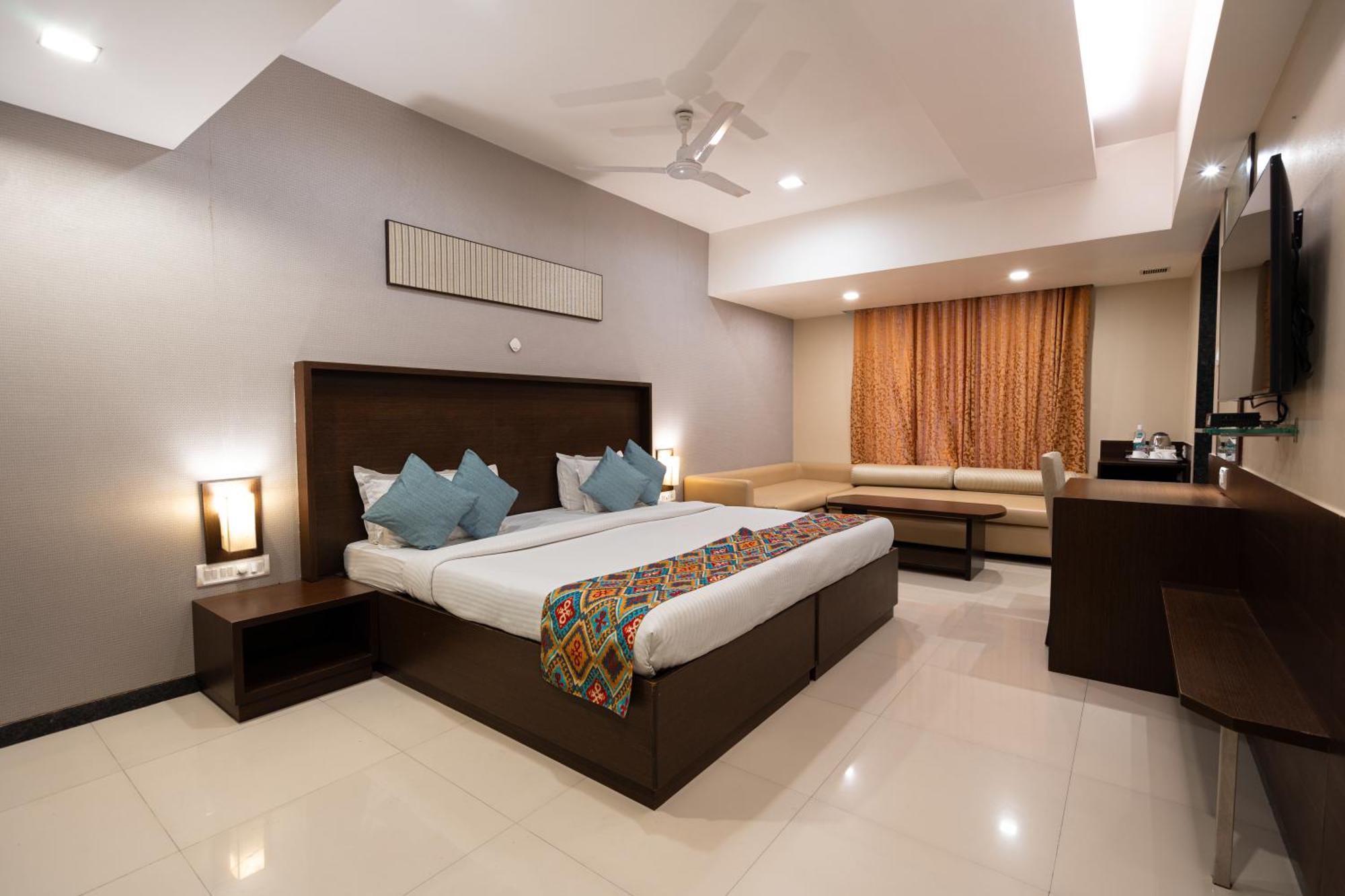 Superior Triple Room (Festive Offer 10% off on F&B and Laundry service - 12th Sept to 30th Sept 2026 and 17th Oct to 15th Nov 2026)