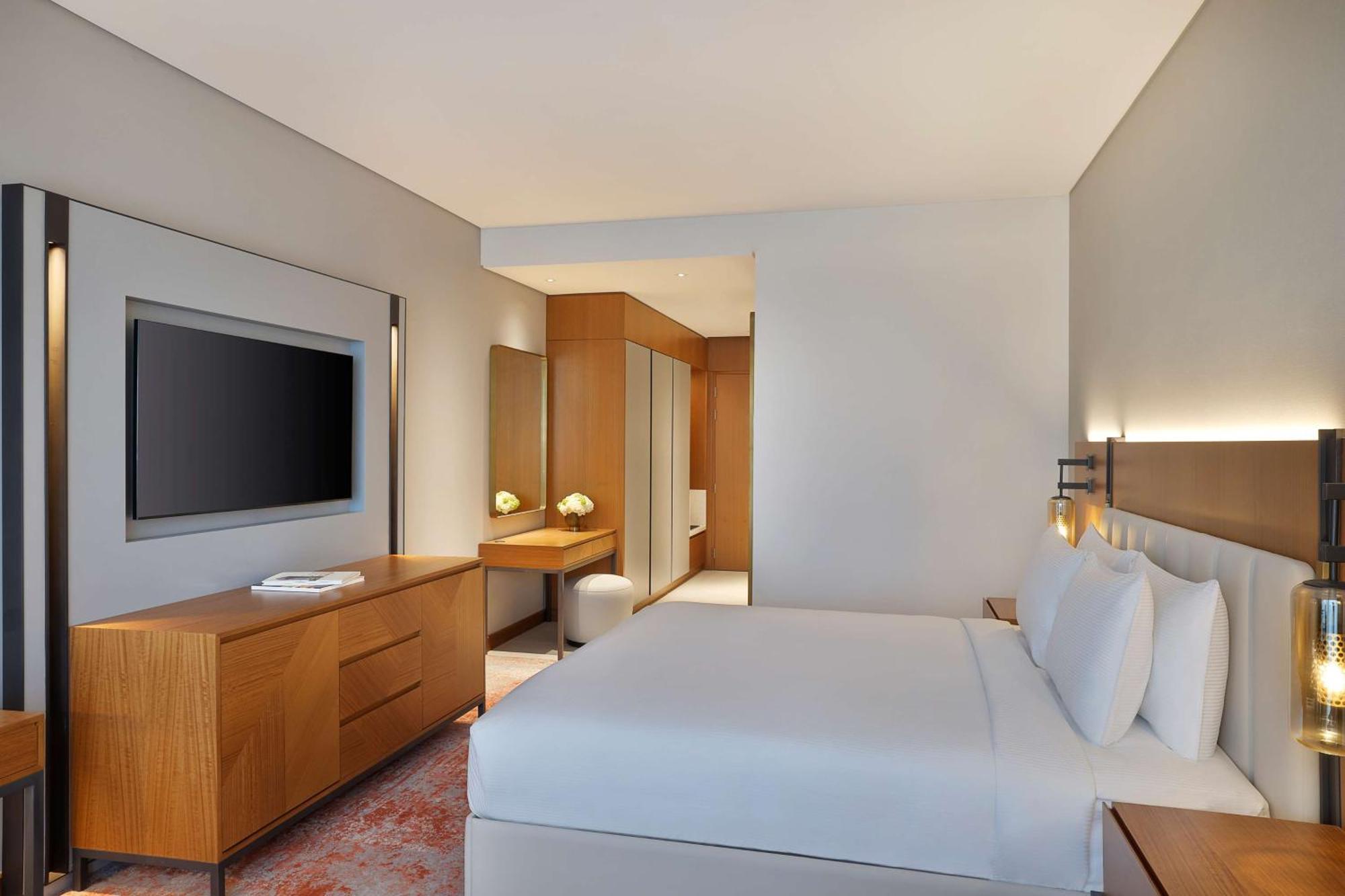 King Superior Room with Waterfront View