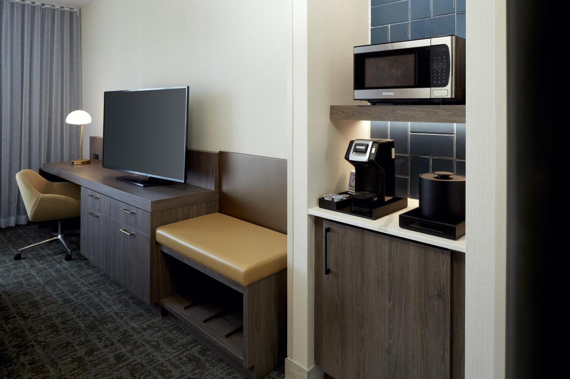Premium King Room