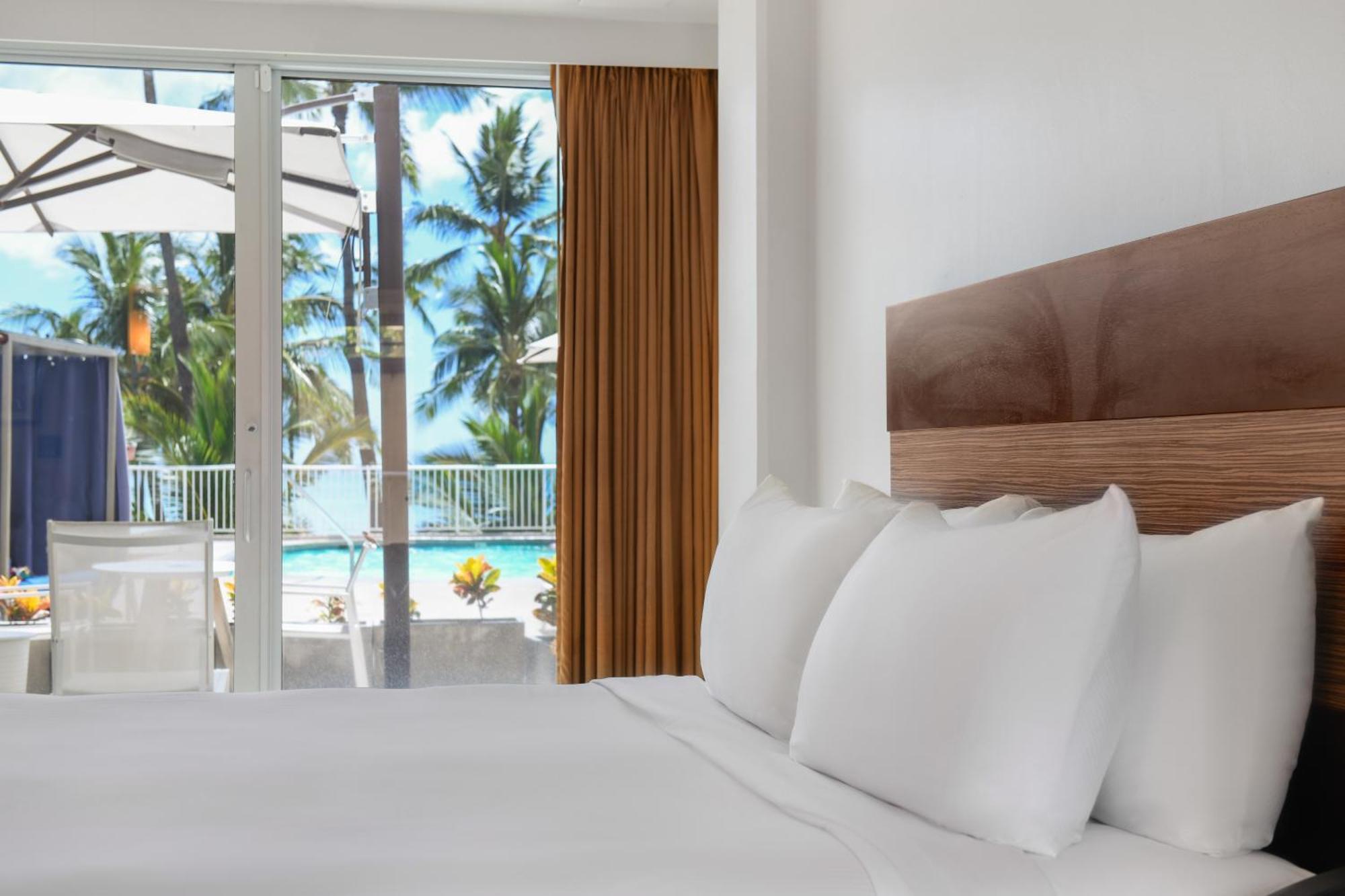 King Room Pool View