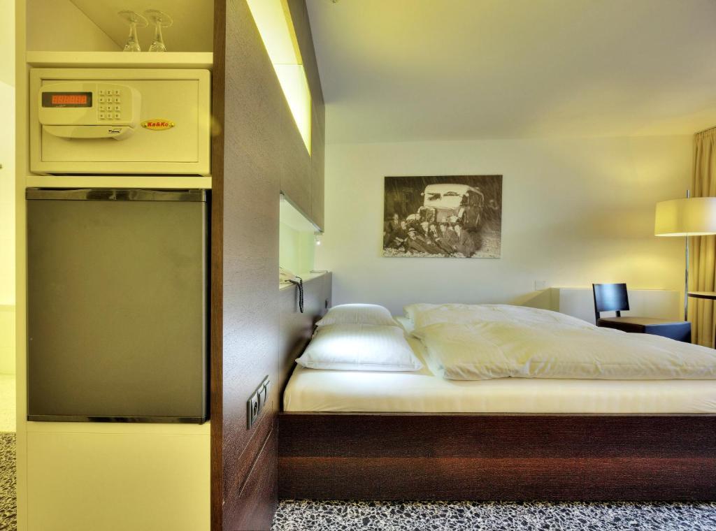 Double Room Balcony,1082737927:JPEG