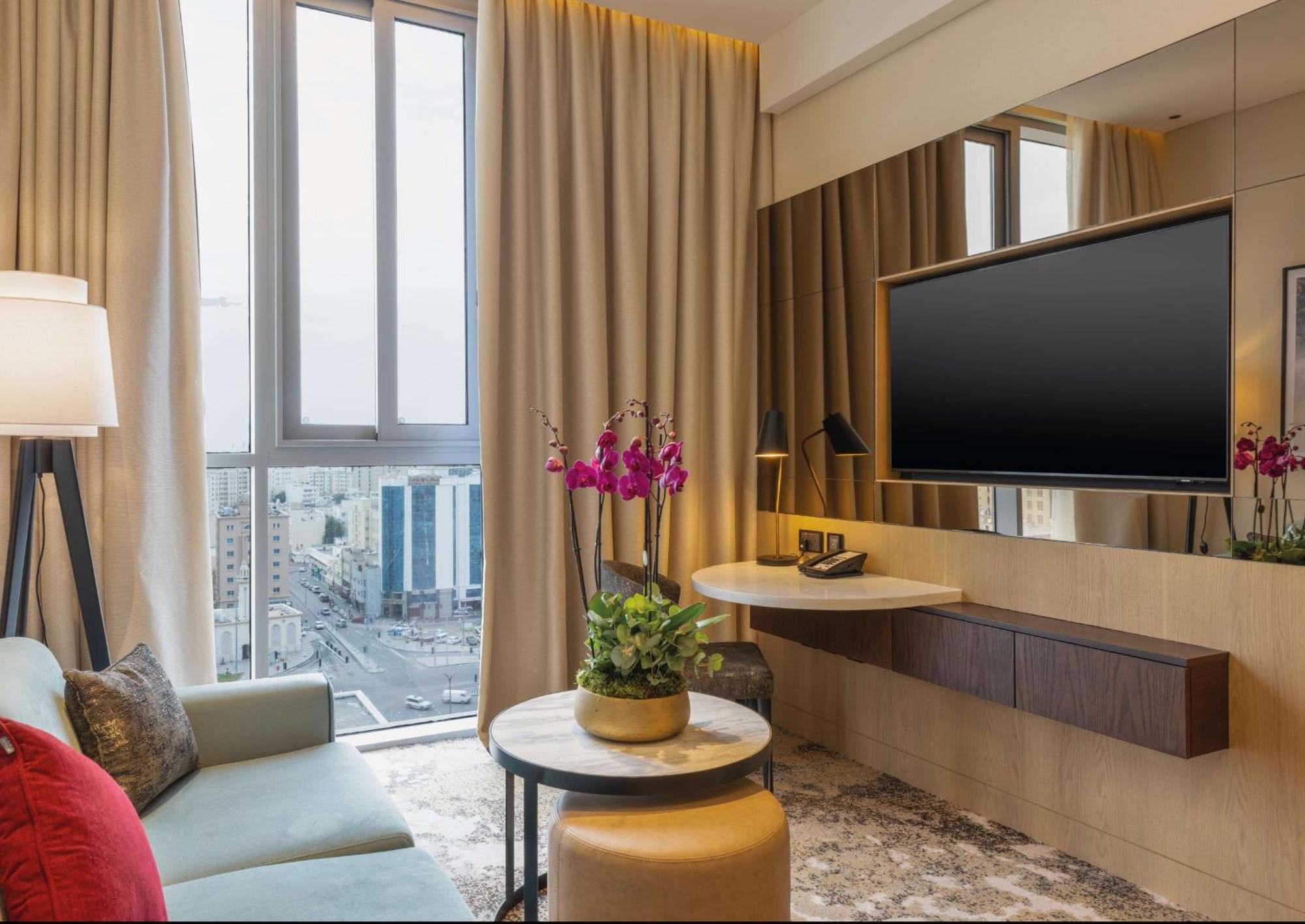 One Bedroom with One King Bed Suite Smoking