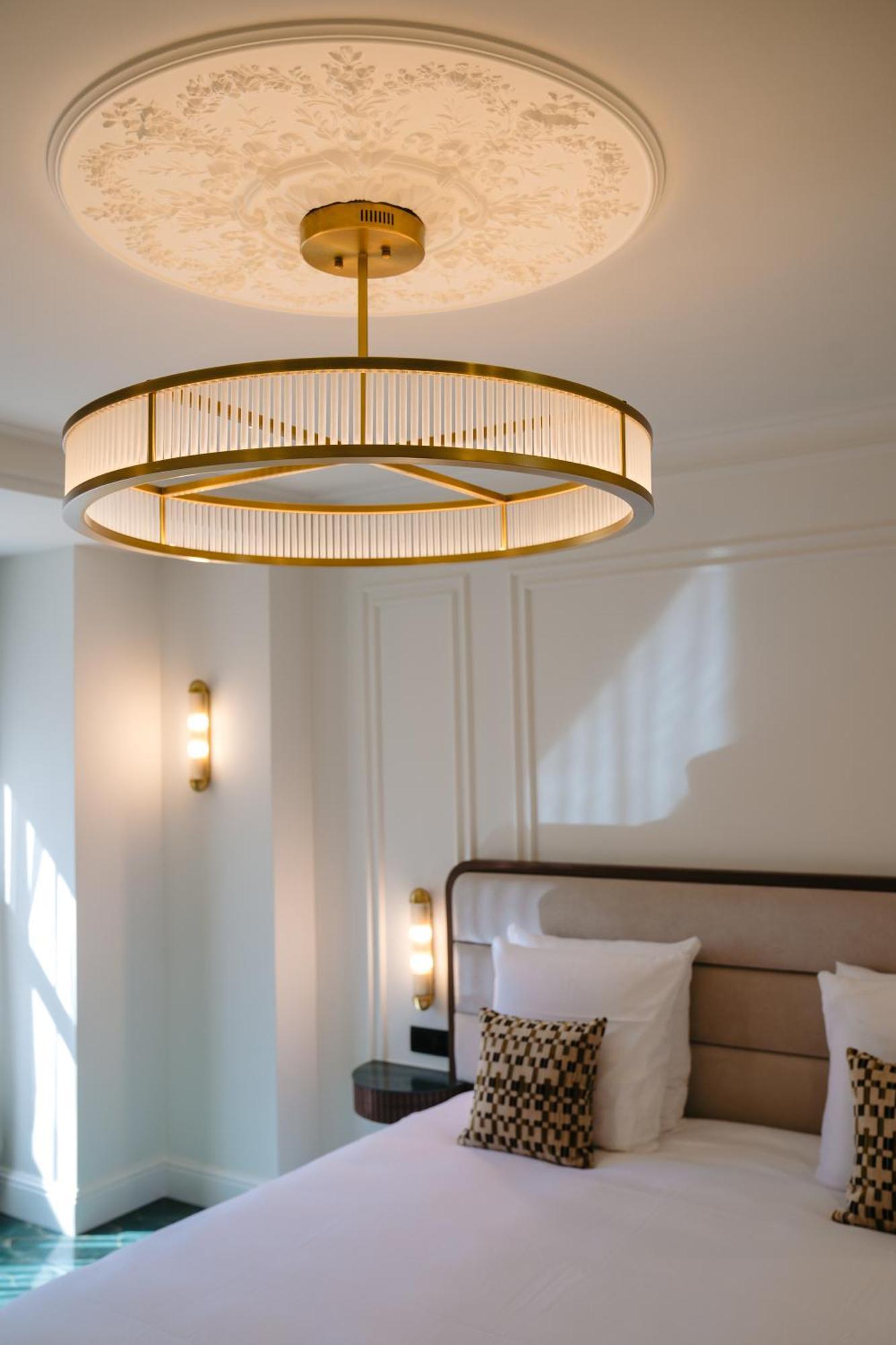 Luxe Suite