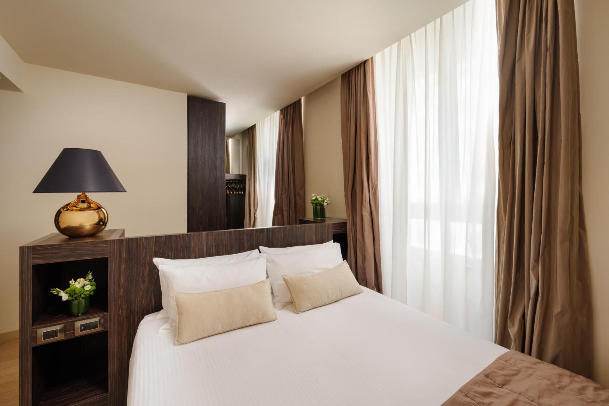 Deluxe Single Room