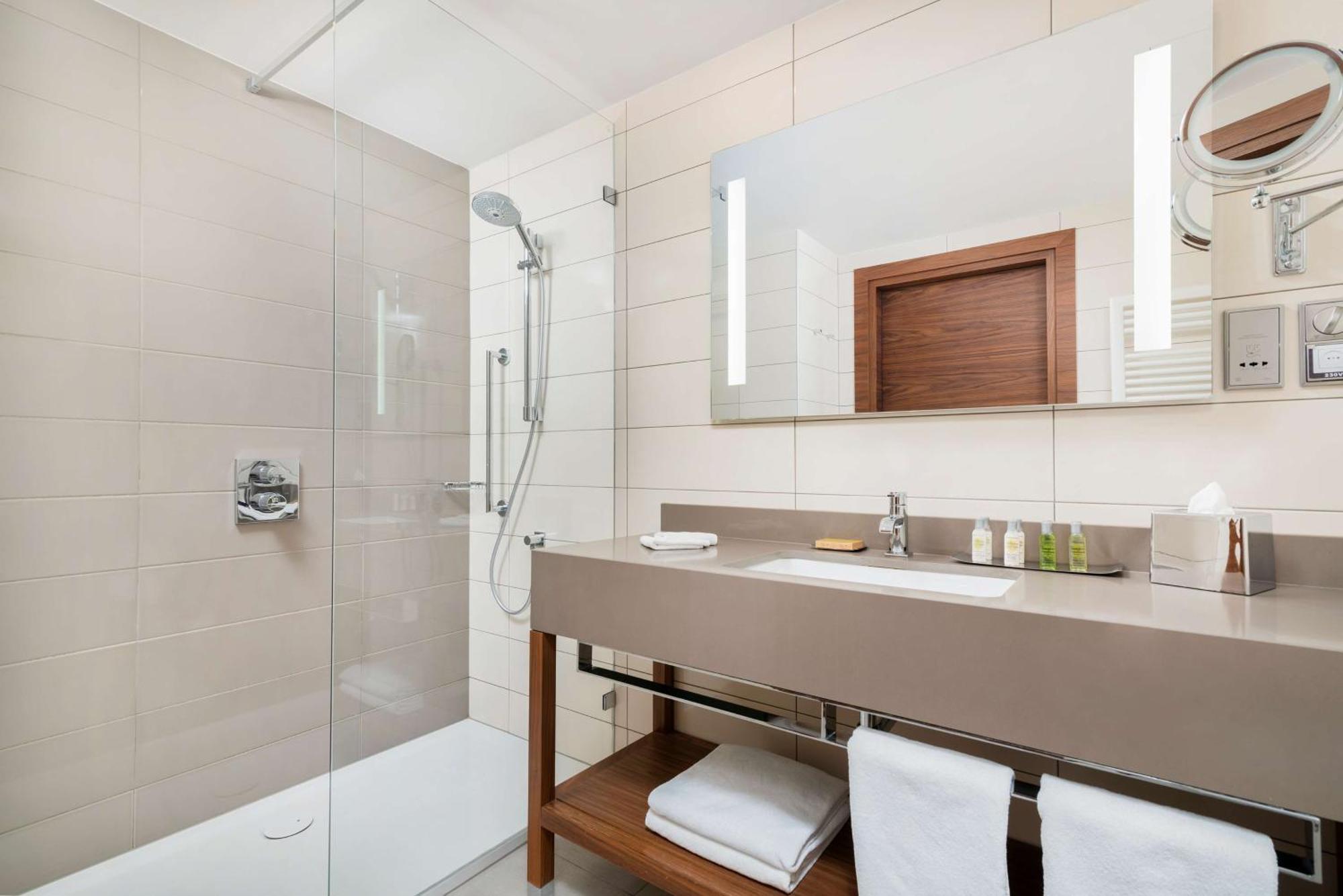 King Guest Room