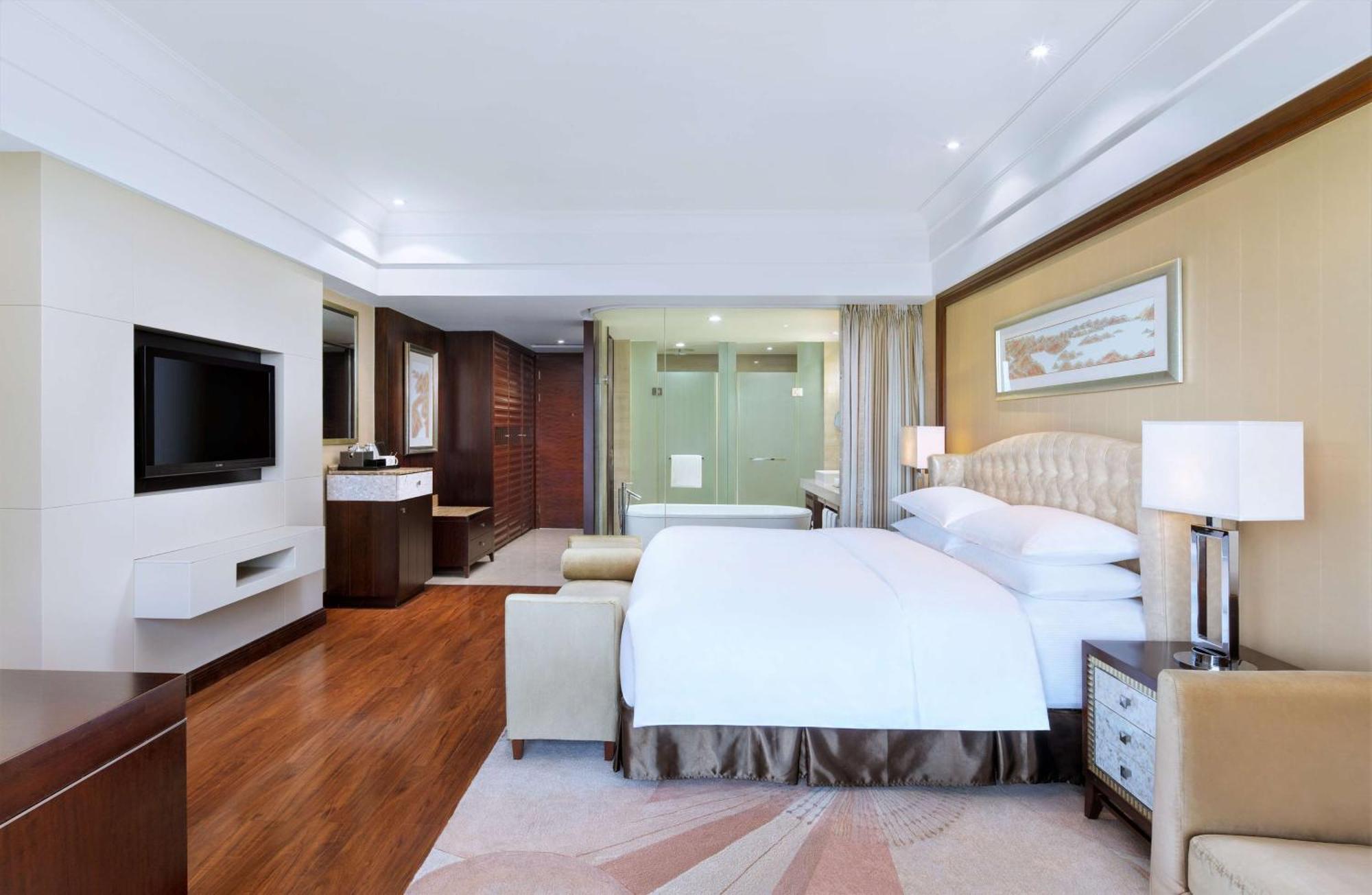 King Room with Lake View