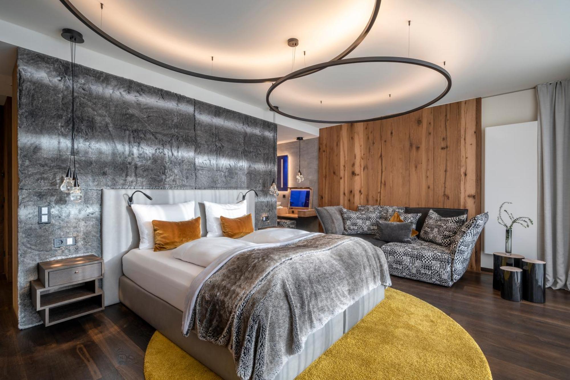 Doppelzimmer mit Balkon