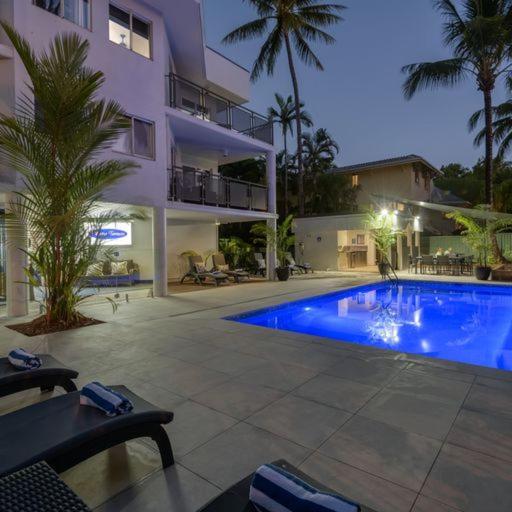 Superior One-Bedroom Apartment