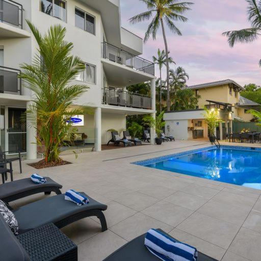 Superior One-Bedroom Apartment