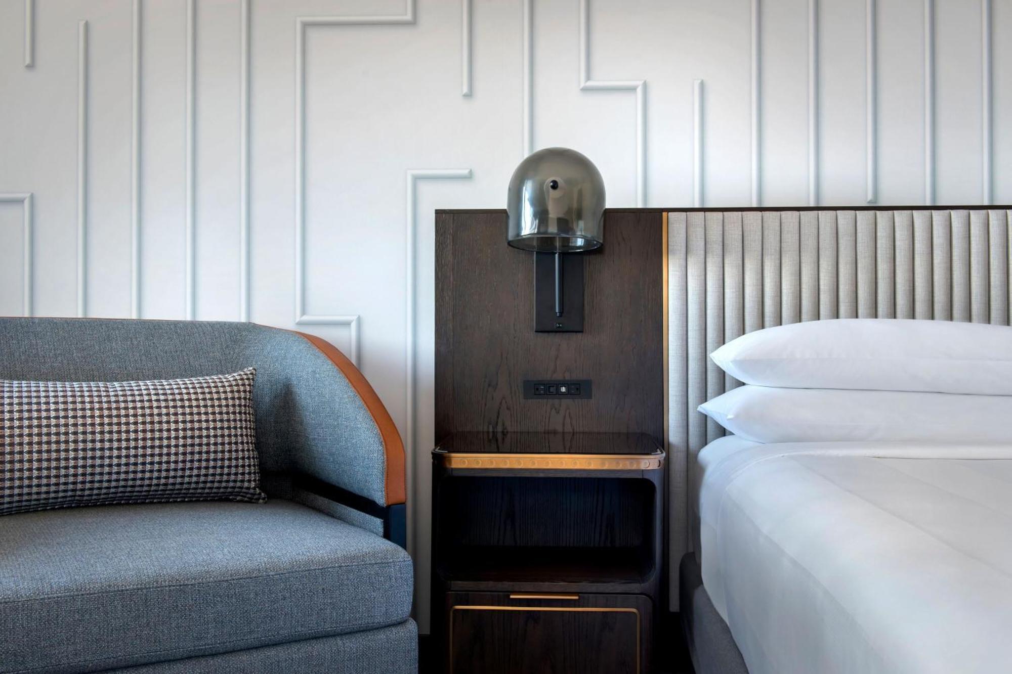Deluxe Zimmer mit Kingsize-Bett