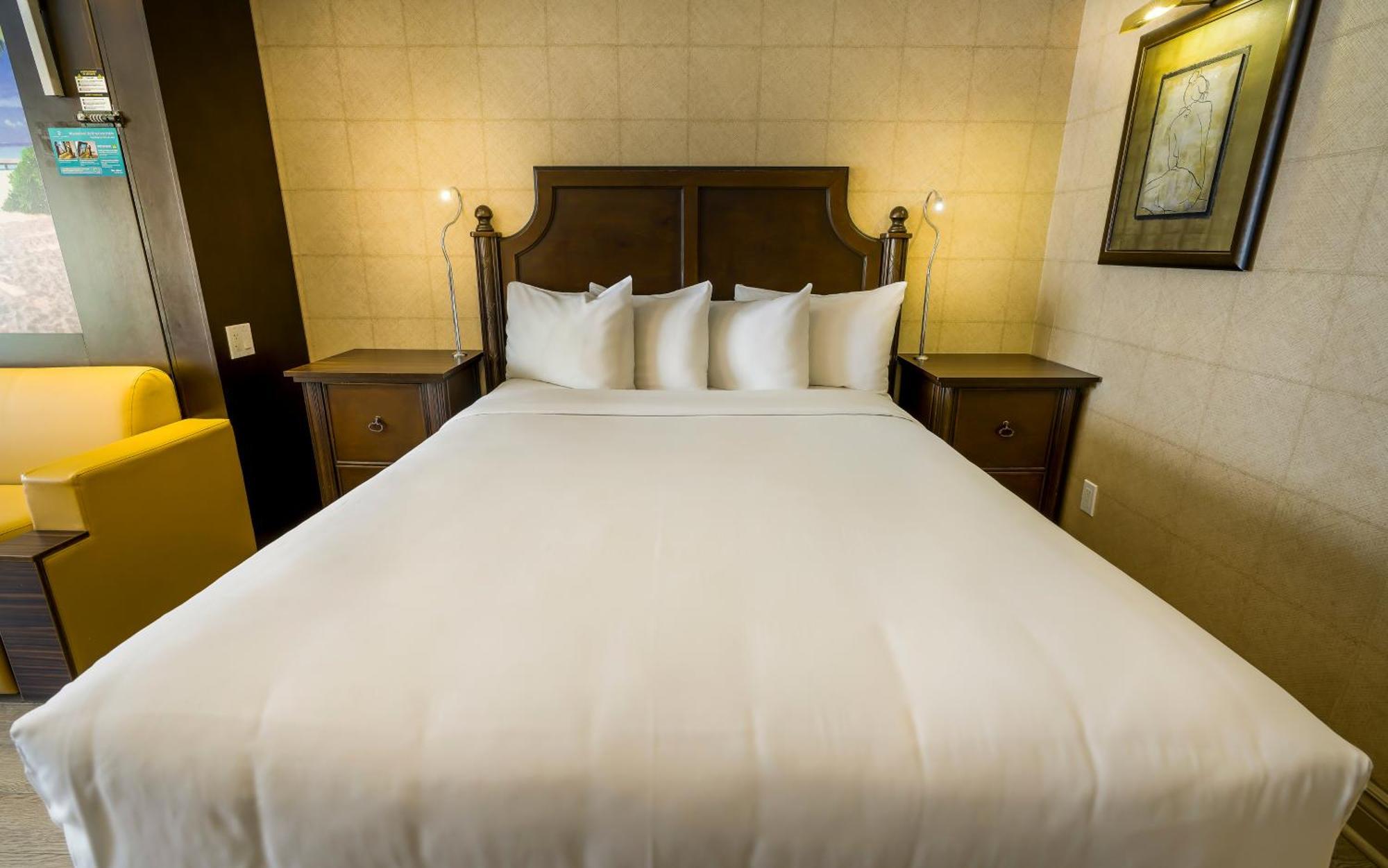 Queen Room Two Queen Beds Disability Access,1554748399:JPEG
