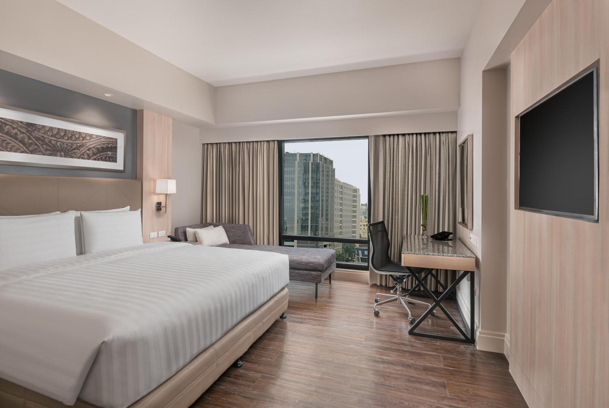 1 King Bed Standard Room