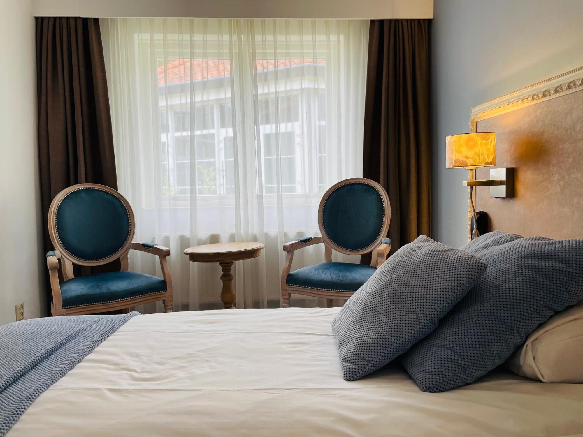 Standard Double Room,1555276807:JPEG