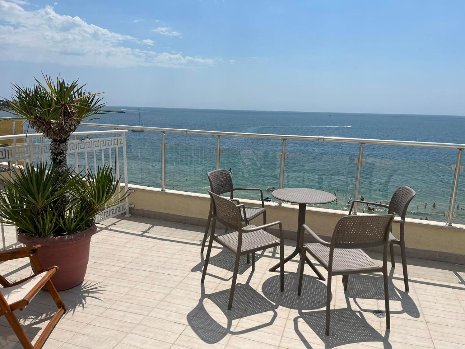 Studio Sea View Balcony