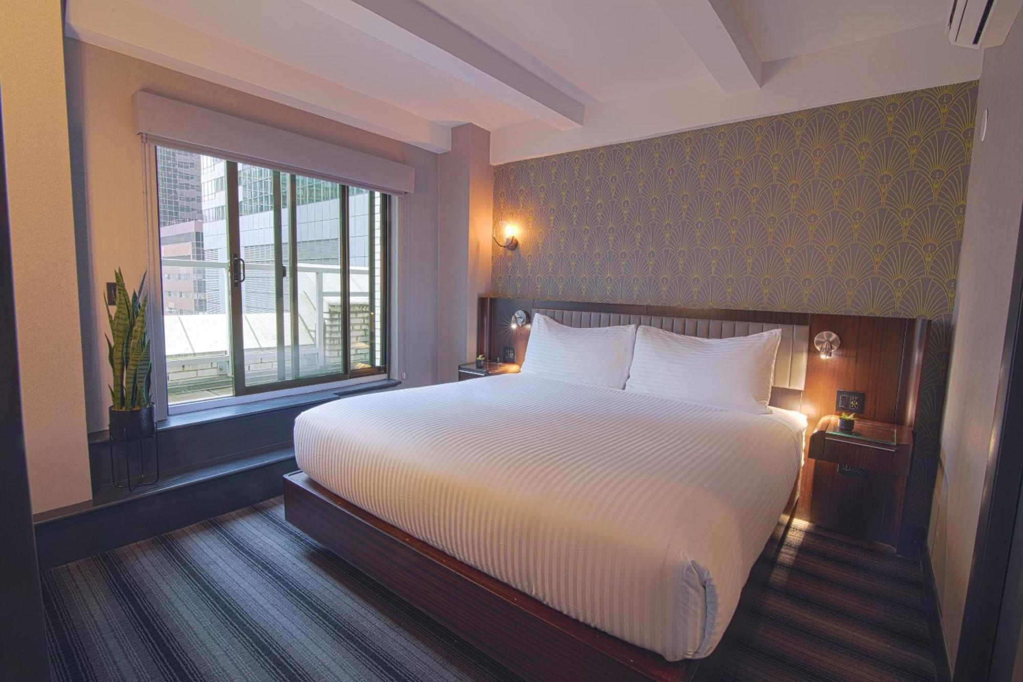 Signature King Terrace Suite,1705878303:JPEG