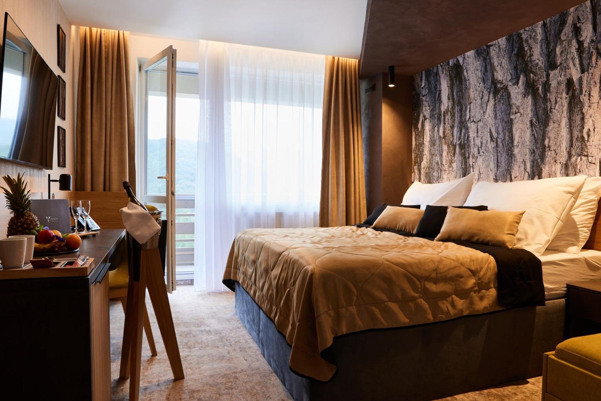 Double Room with Balcony (Inner courtyard view)