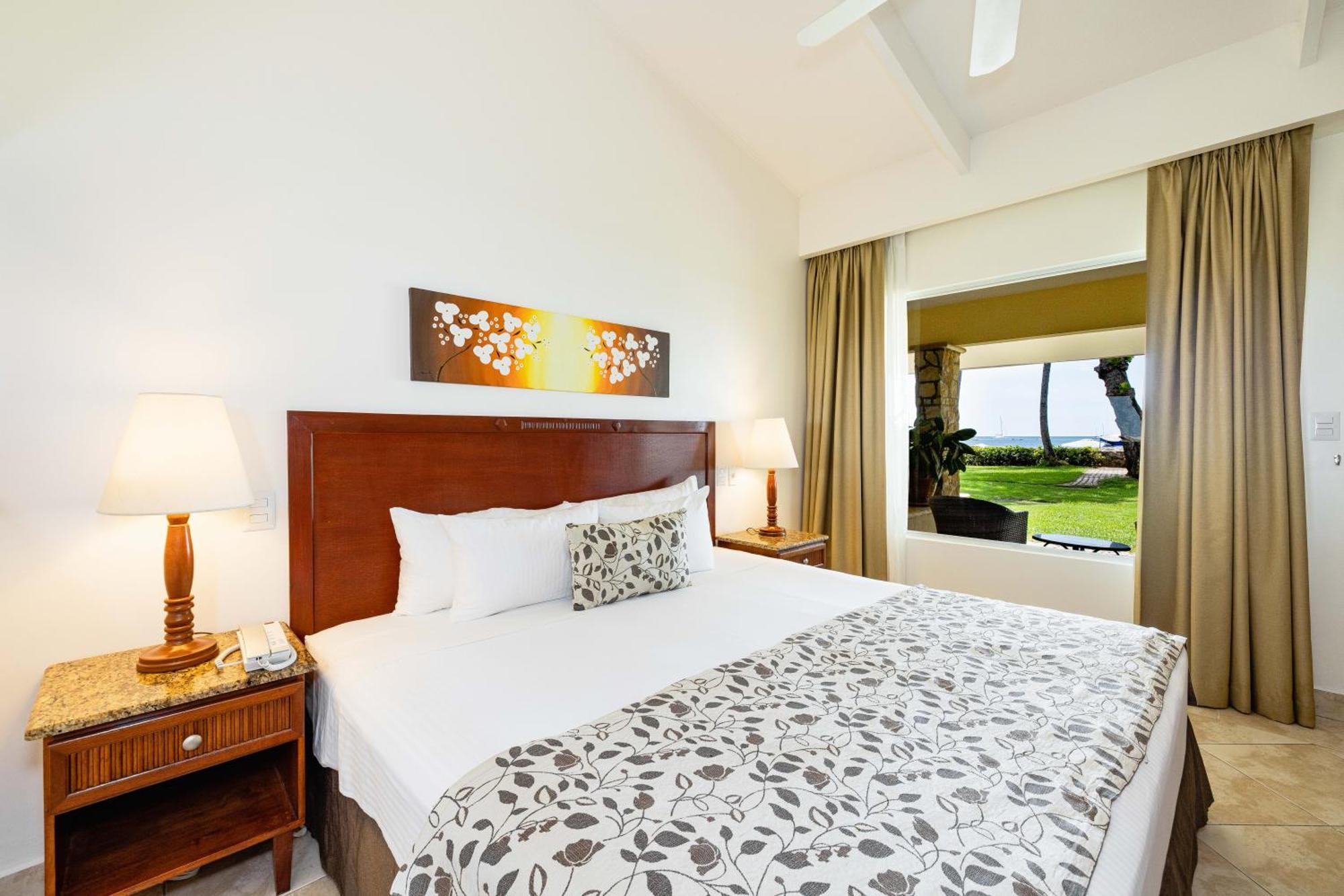 Alojamiento Sunset con cama extragrande y vistas al mar