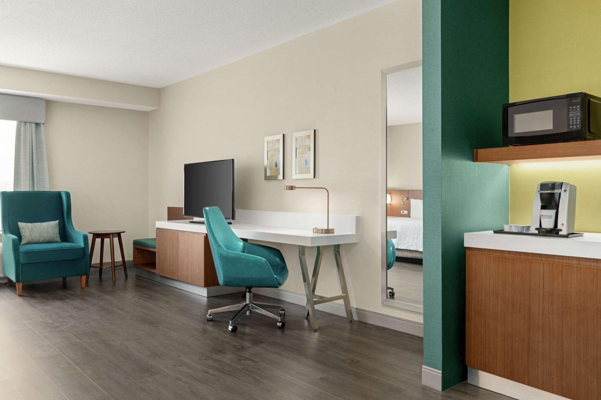 One-Bedroom King Suite Spa Tub