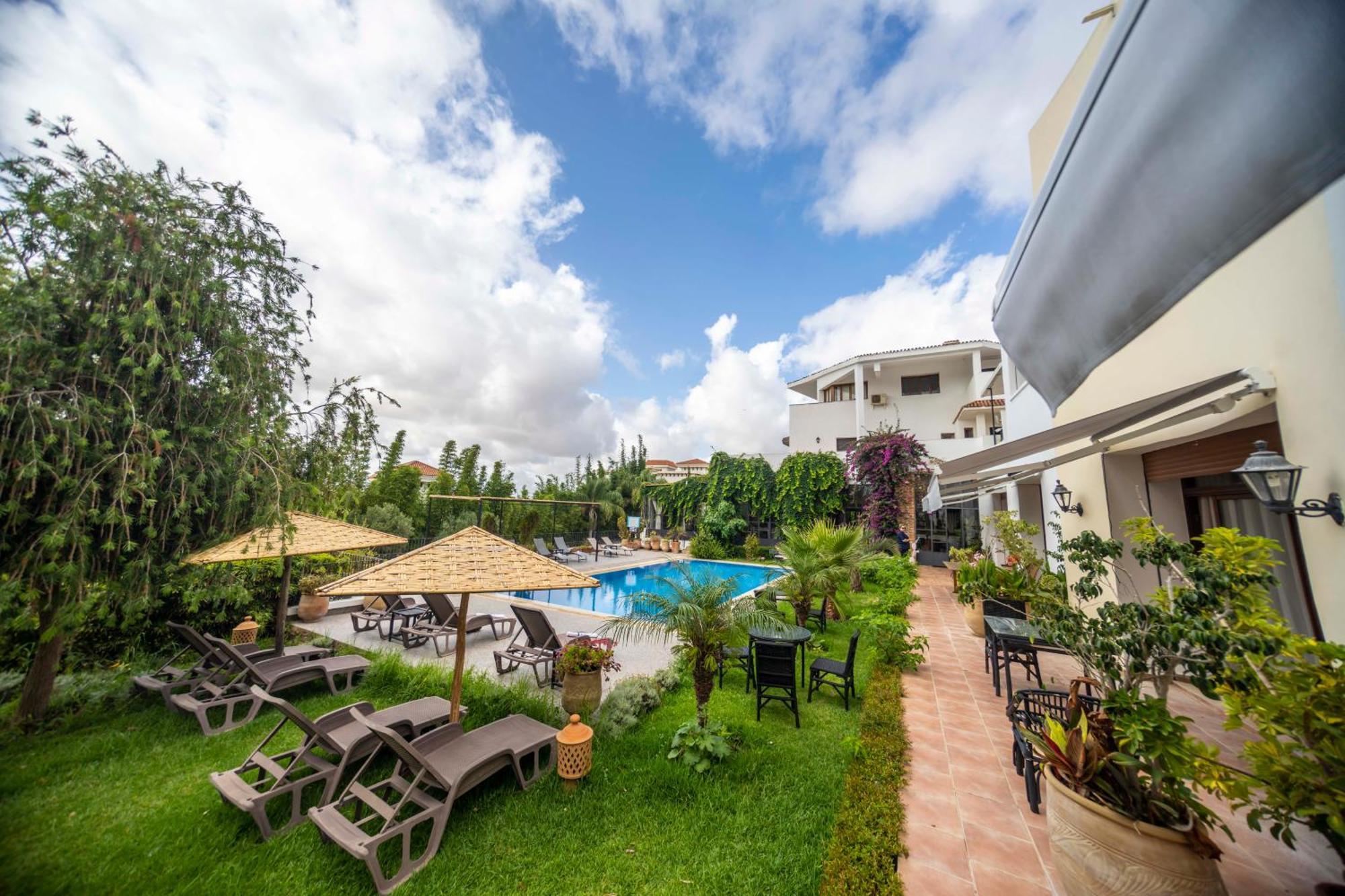 Suite con vistas a la piscina