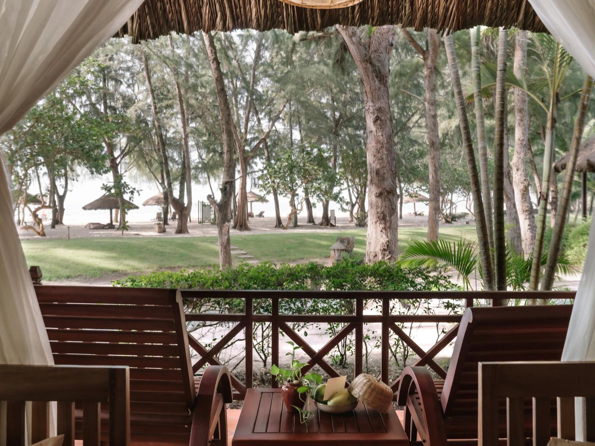 Premier Ocean Bungalow