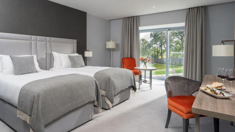 Walled Garden Guestroom