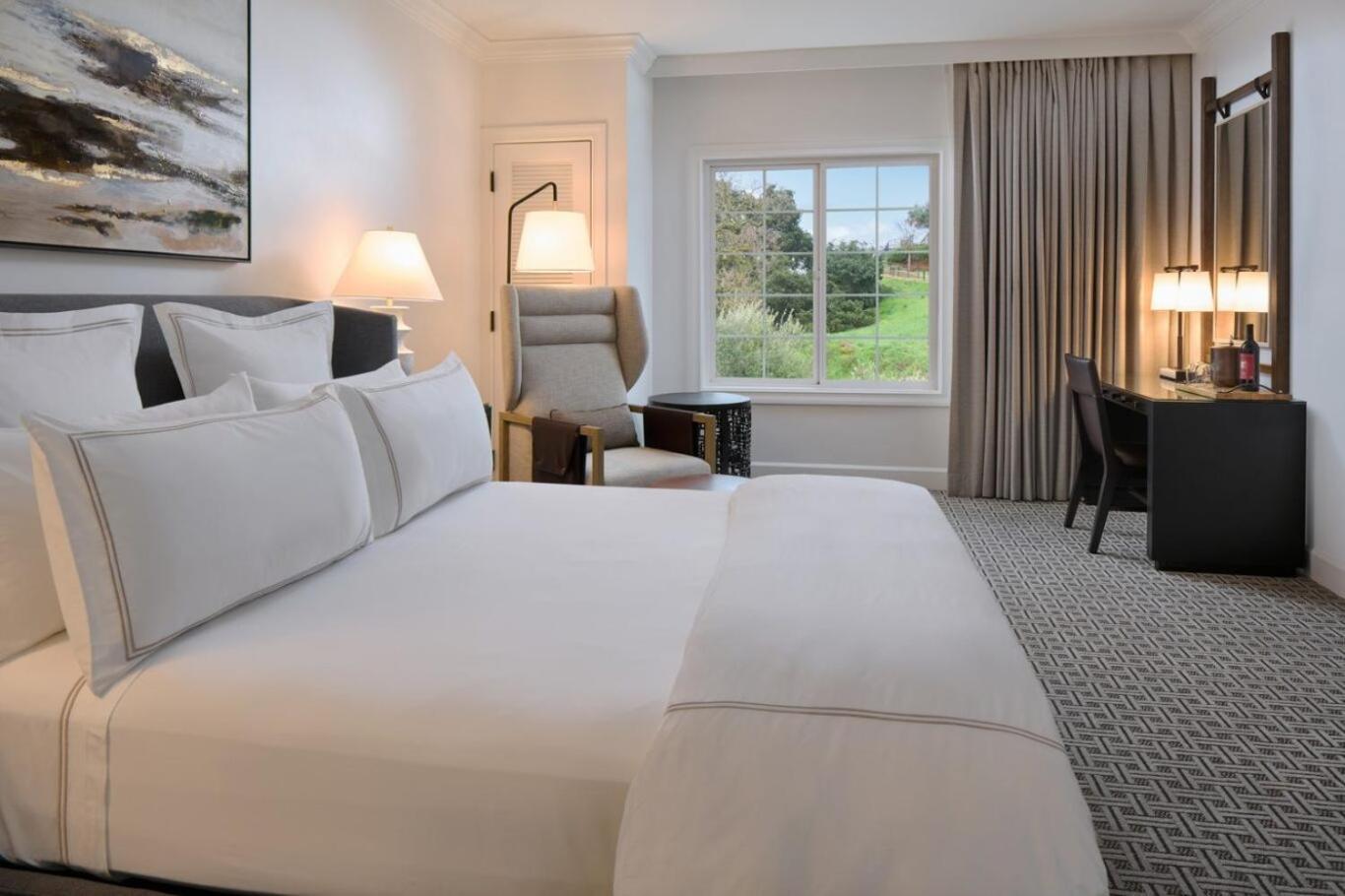 Chairman's One Bedroom Suite