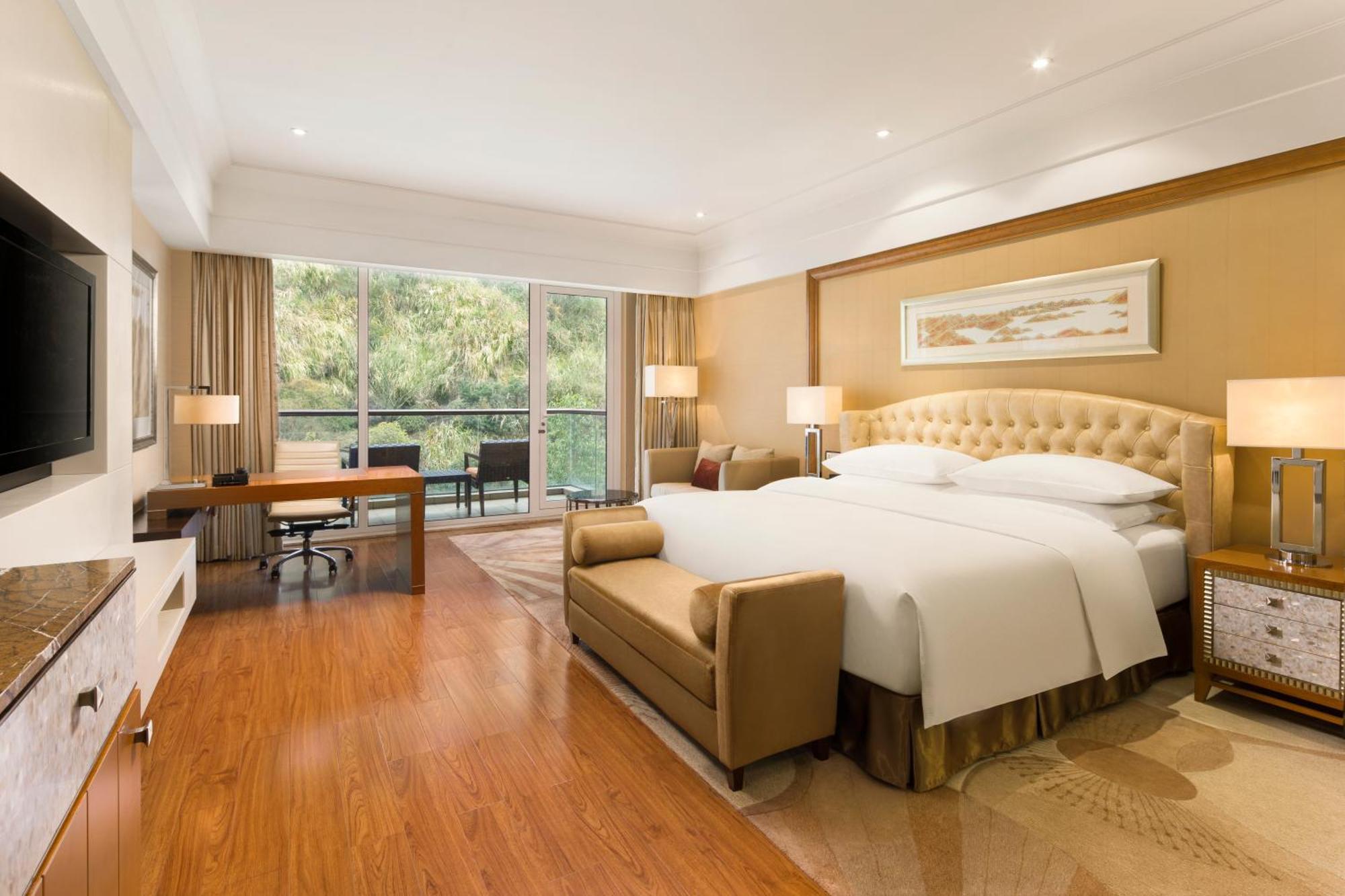 King Room - Mobility Accessible