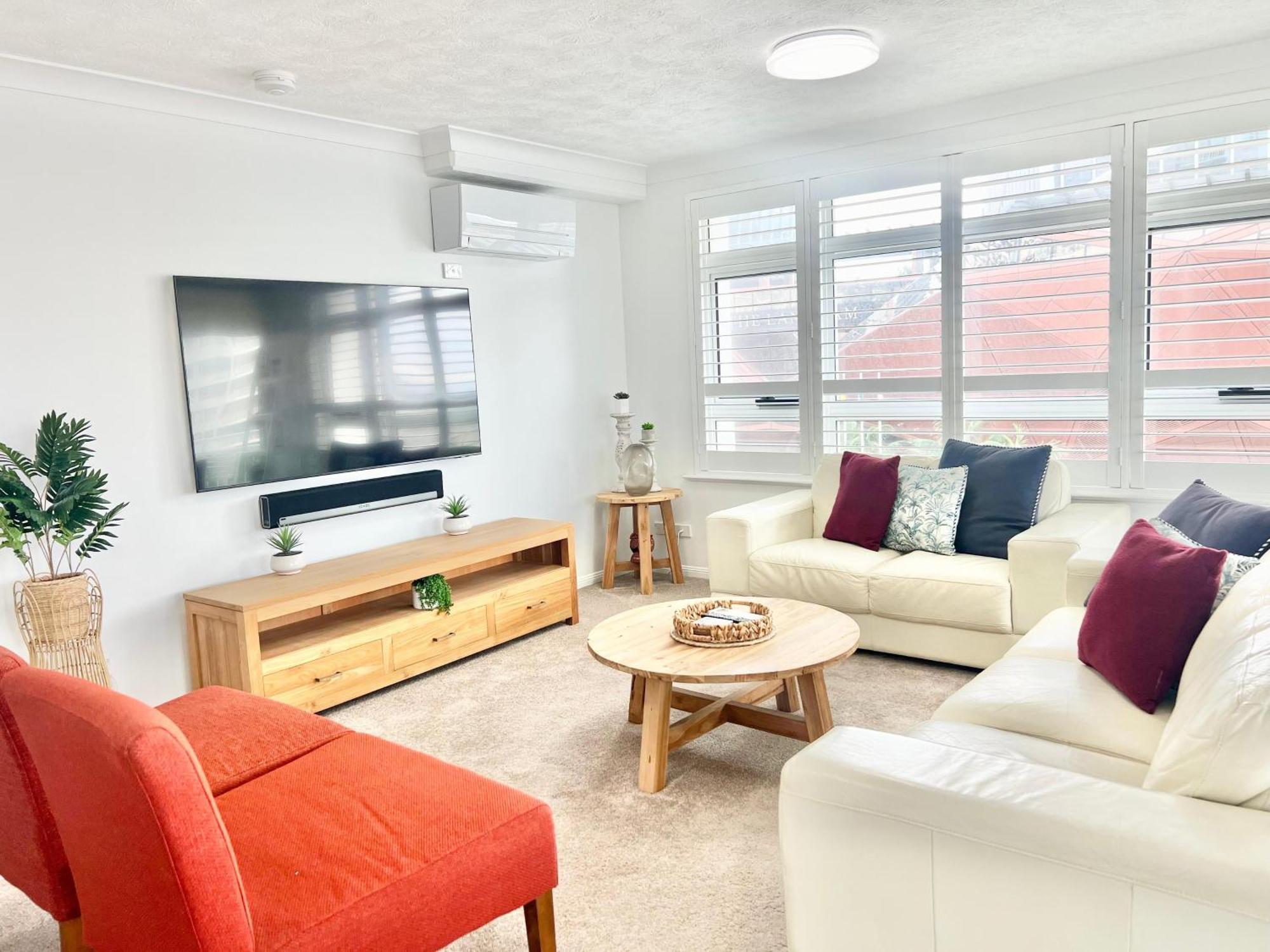 Two-Bedroom Deluxe Apartment Ocean View