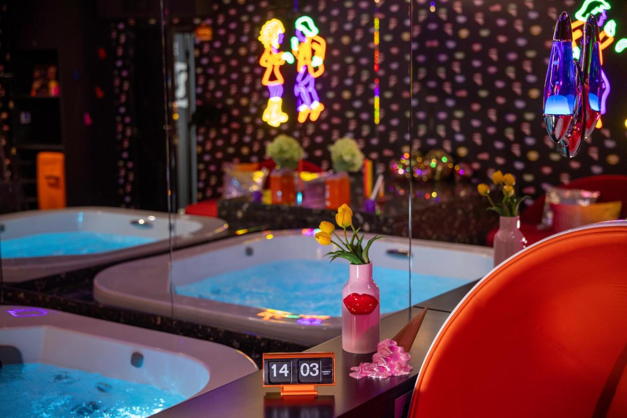 Double Room Private Spa Bath Access 60 minutes