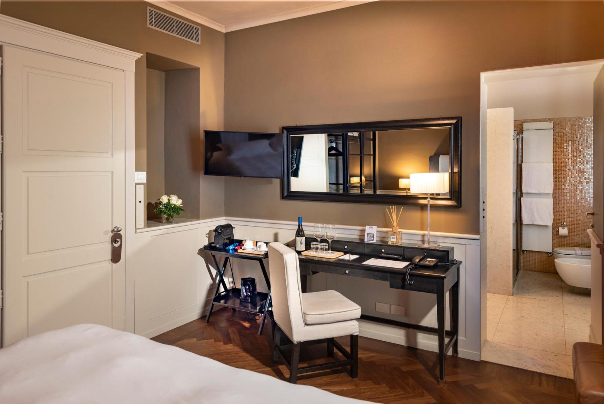 Standard Double Room,1576740800:JPEG